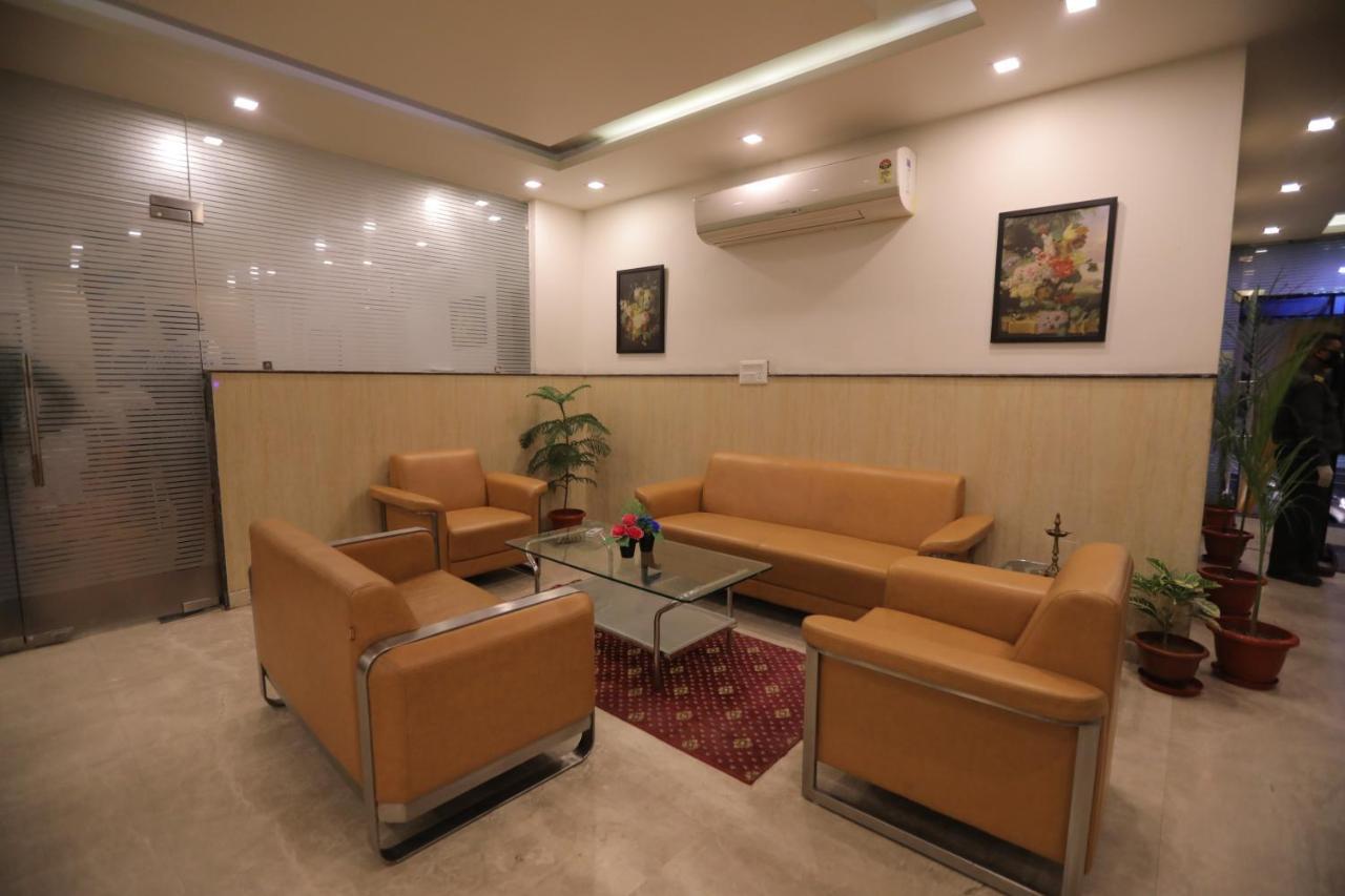 Airport Hotel Bollywood Paradise 뉴델리 외부 사진