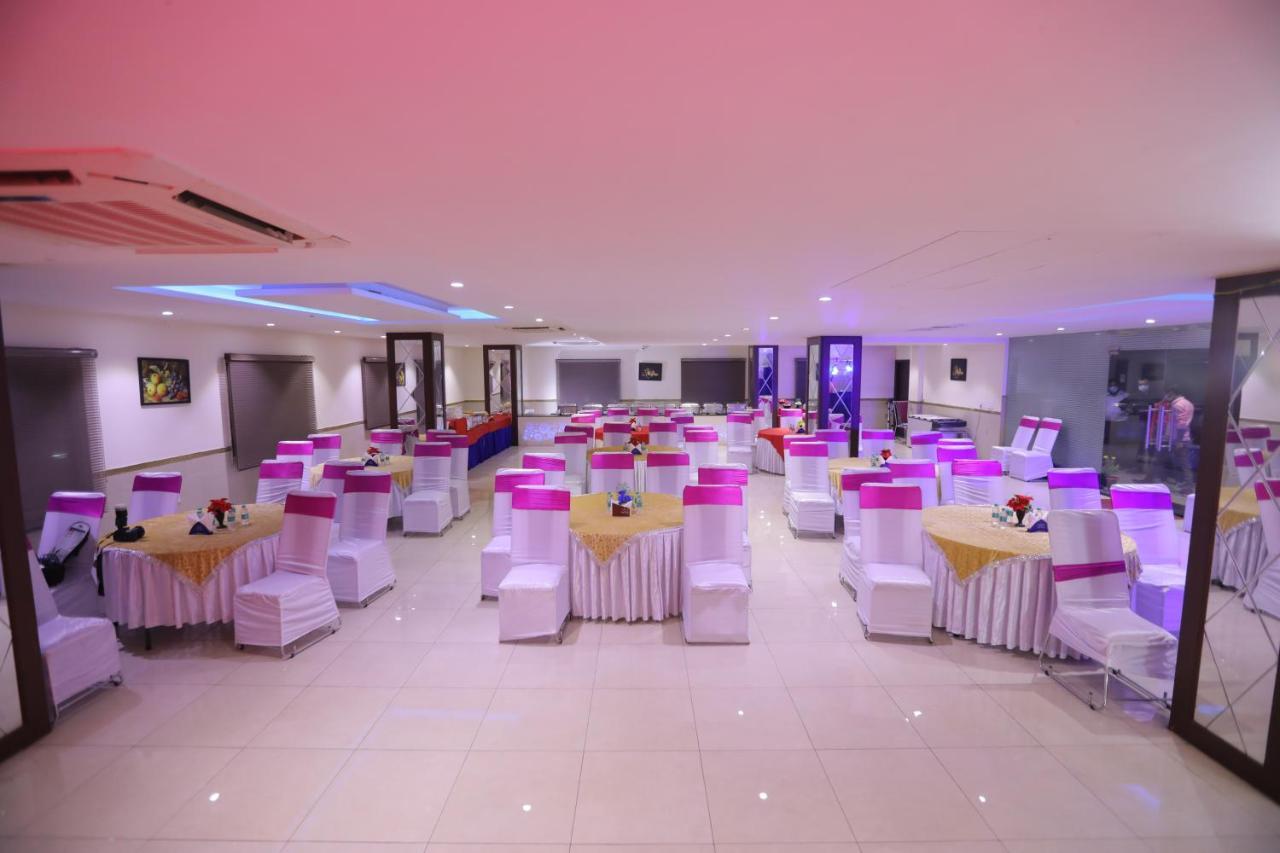 Airport Hotel Bollywood Paradise 뉴델리 외부 사진