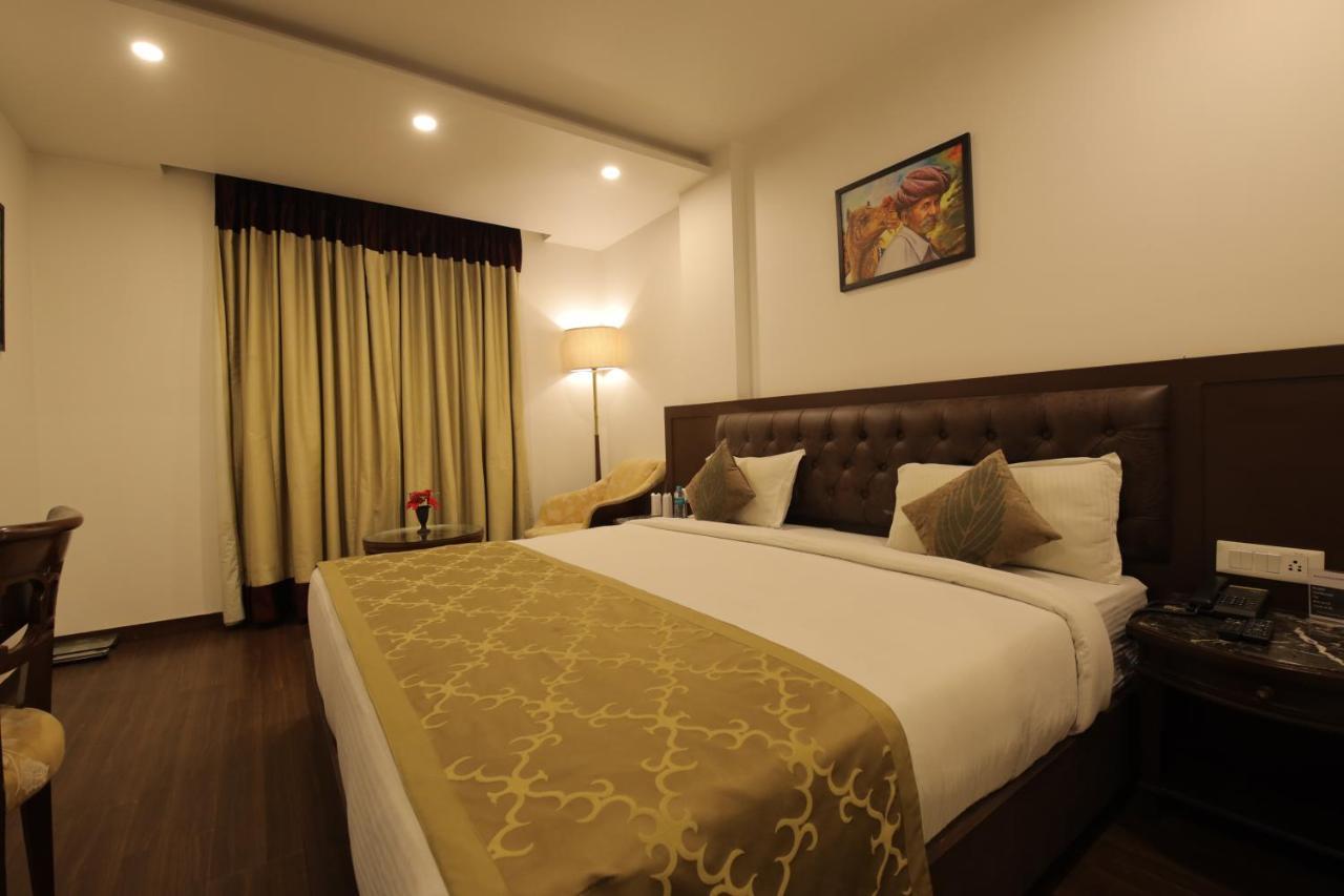 Airport Hotel Bollywood Paradise 뉴델리 외부 사진