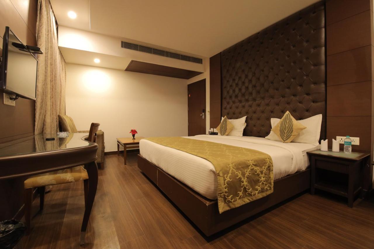 Airport Hotel Bollywood Paradise 뉴델리 외부 사진
